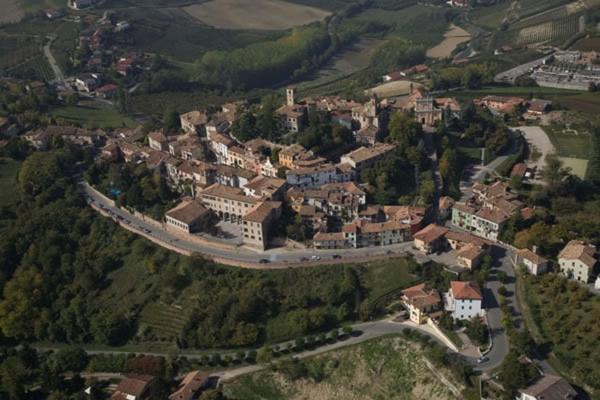 Dimora San Sebastiano Bed and Breakfast Neive Exteriör bild